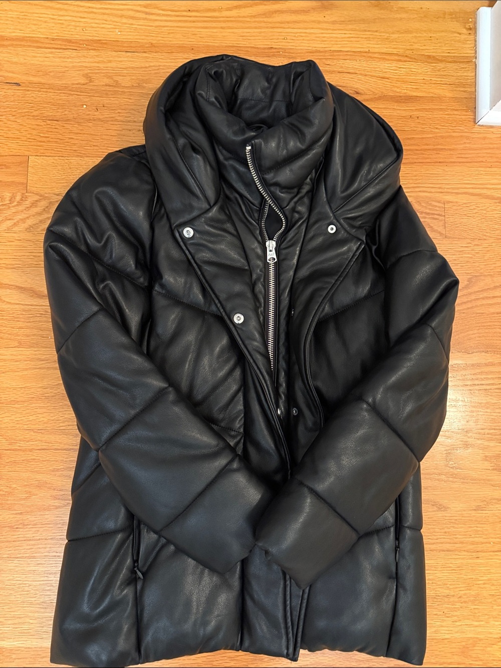 Abercrombie & Fitch Black Quilted Faux-Leather Puffer Coat